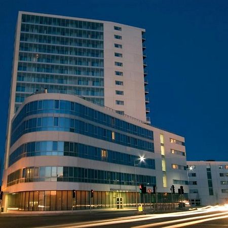 Metro Apartments Dublin Airport Buitenkant foto