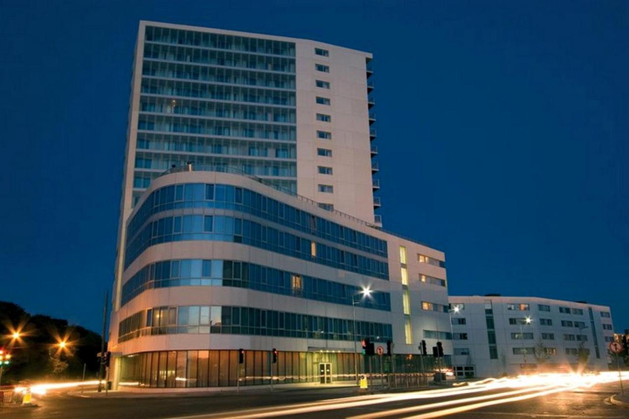 Metro Apartments Dublin Airport Buitenkant foto